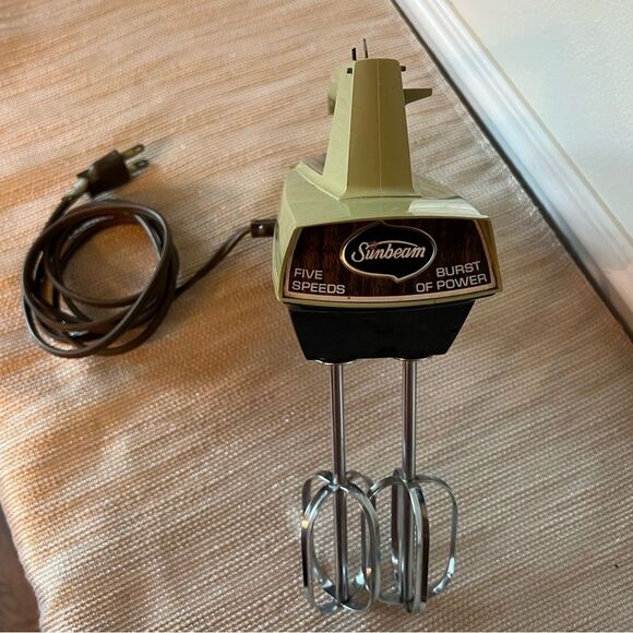 Vintage Sunbeam Mixmaster 5 Speed Electric Hand Mixer Model H-AL AVACADO GREEN - Picture 10 of 13